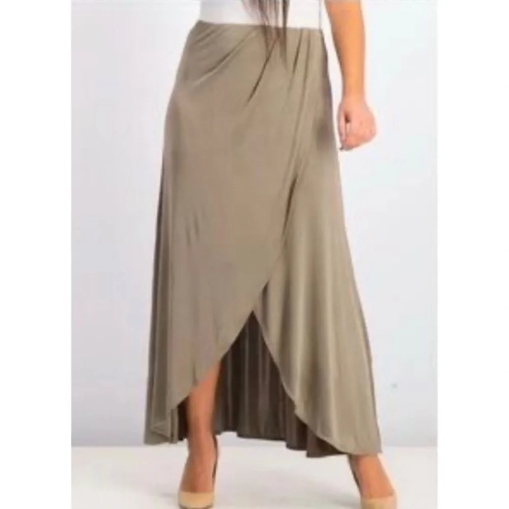 Free People Women’s Wrap Asymmetrical Army Green Maxi Skirt Fall Flow Size M NWT